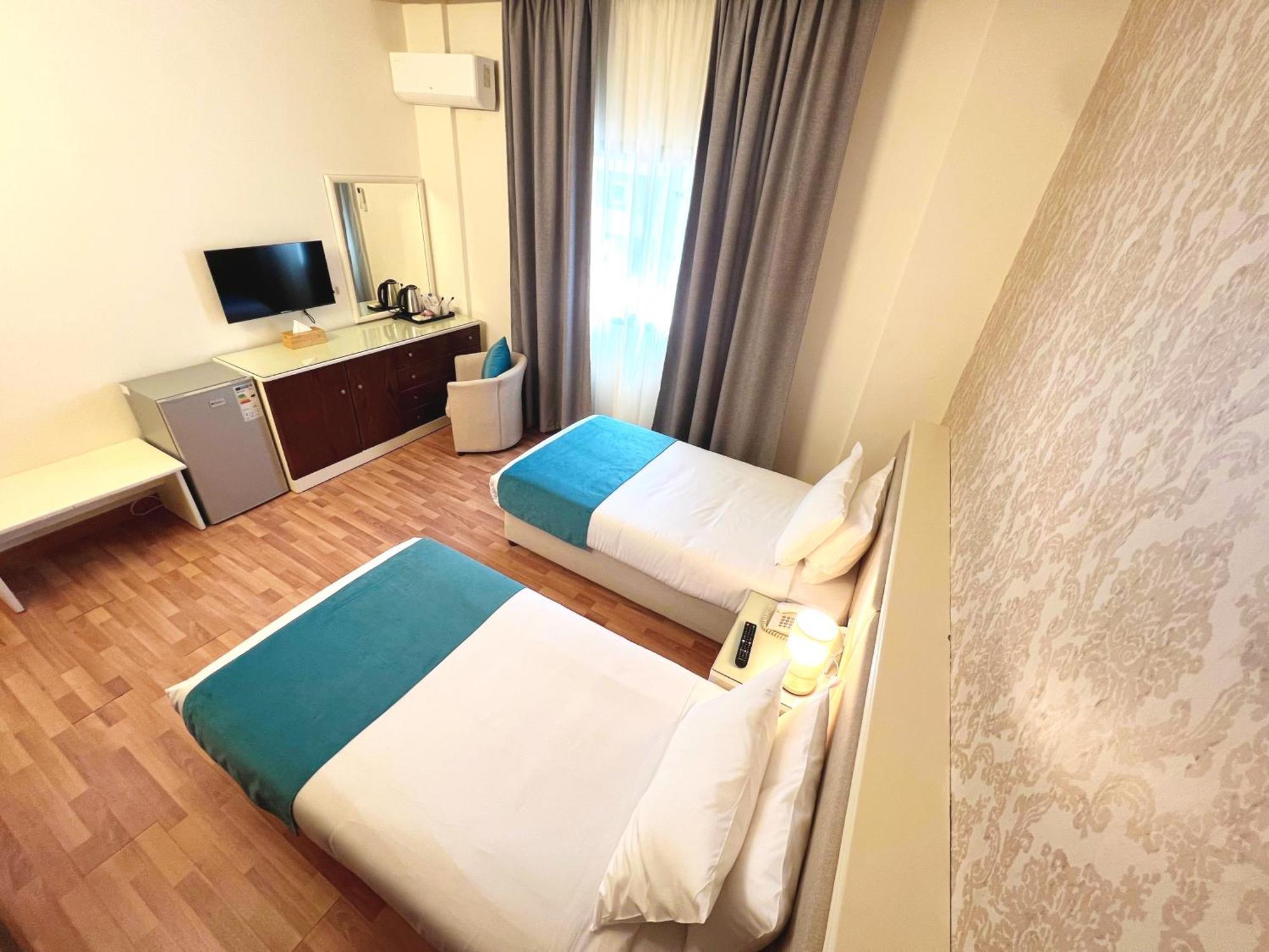 Hotel Mediterranée Beyrouth Extérieur photo