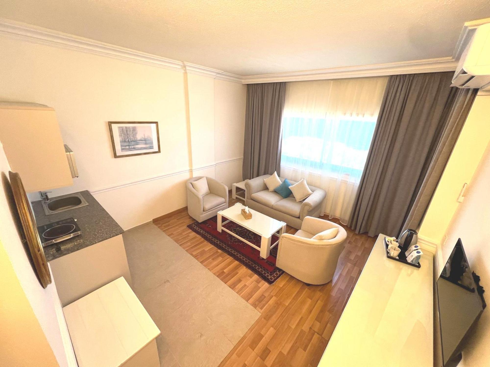Hotel Mediterranée Beyrouth Extérieur photo