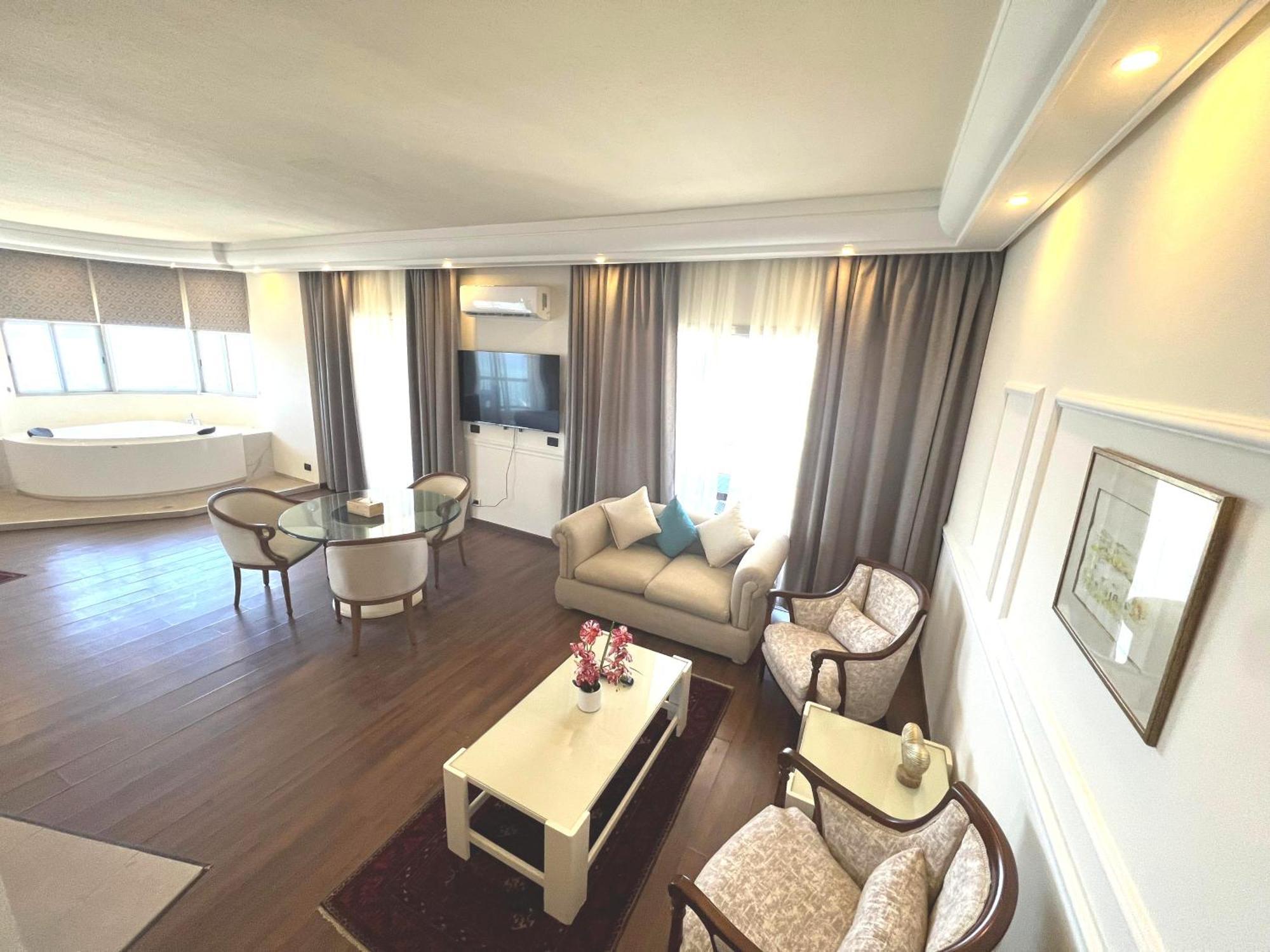 Hotel Mediterranée Beyrouth Extérieur photo