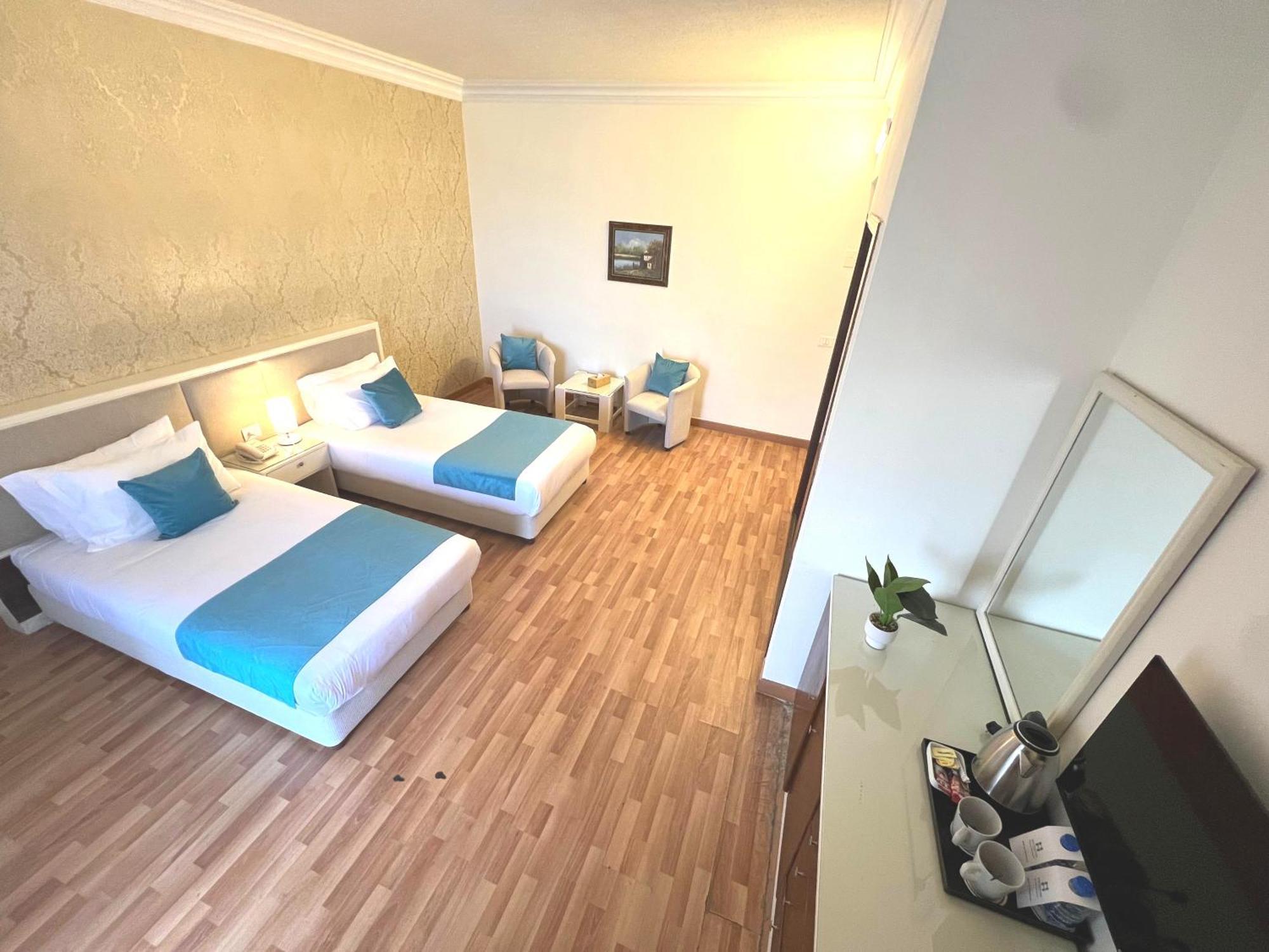 Hotel Mediterranée Beyrouth Extérieur photo