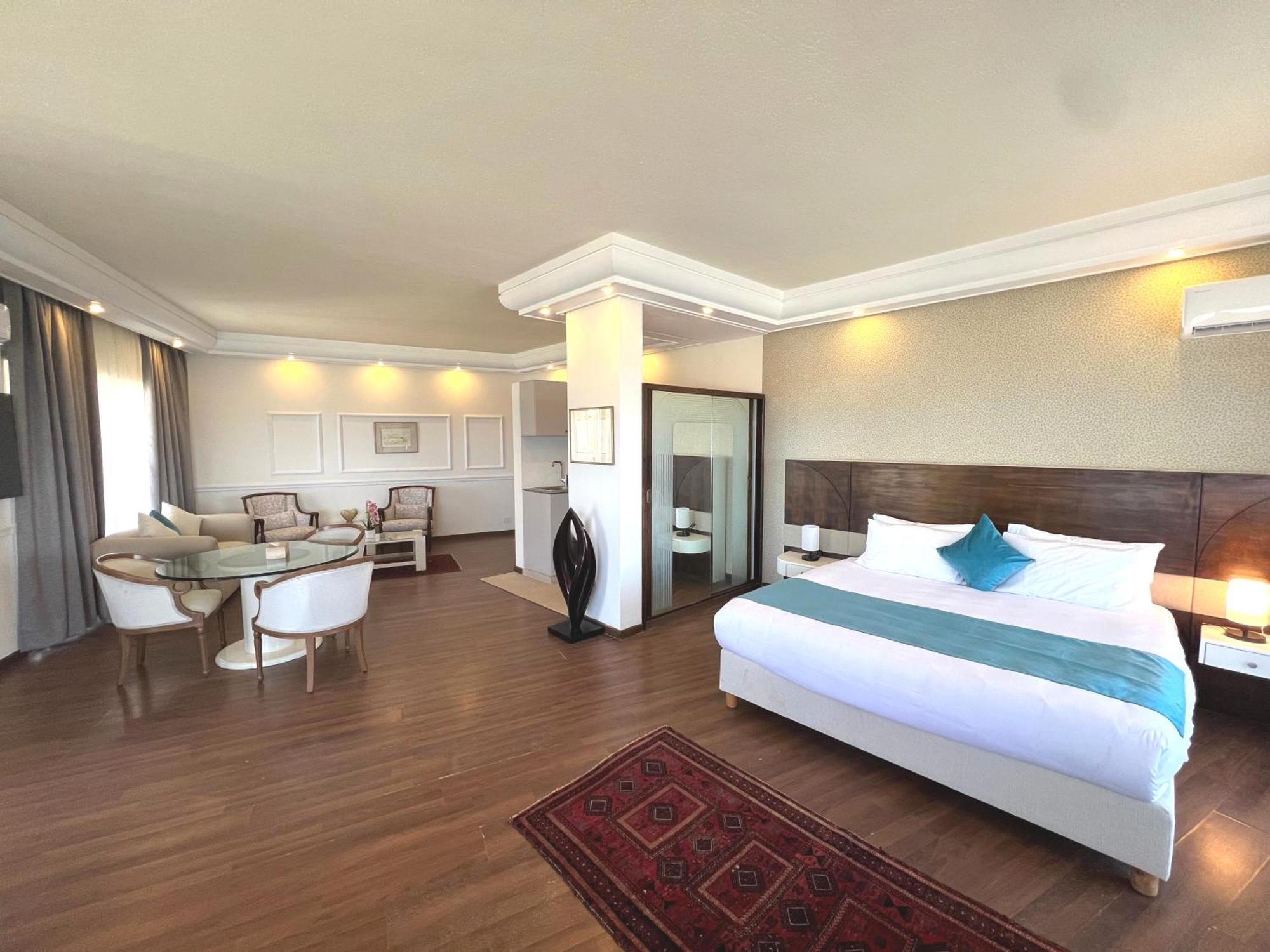 Hotel Mediterranée Beyrouth Extérieur photo