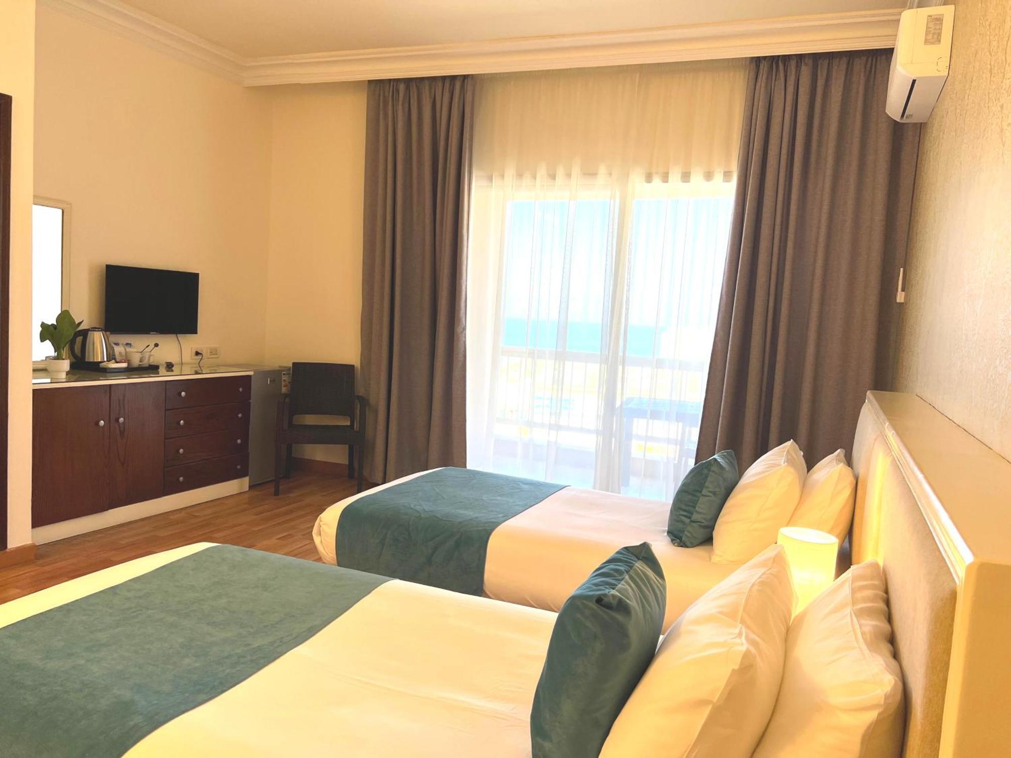 Hotel Mediterranée Beyrouth Extérieur photo