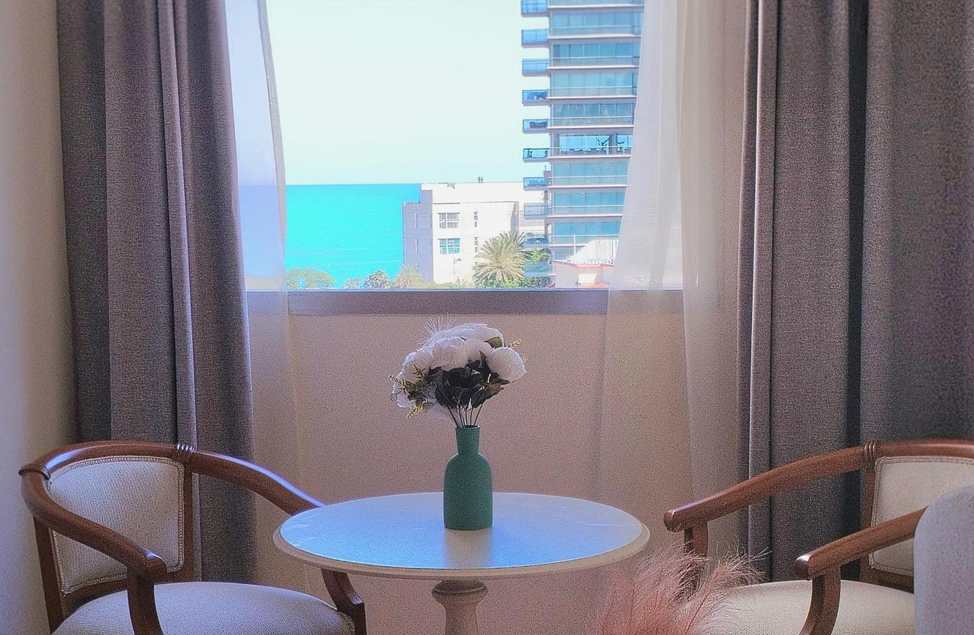 Hotel Mediterranée Beyrouth Extérieur photo