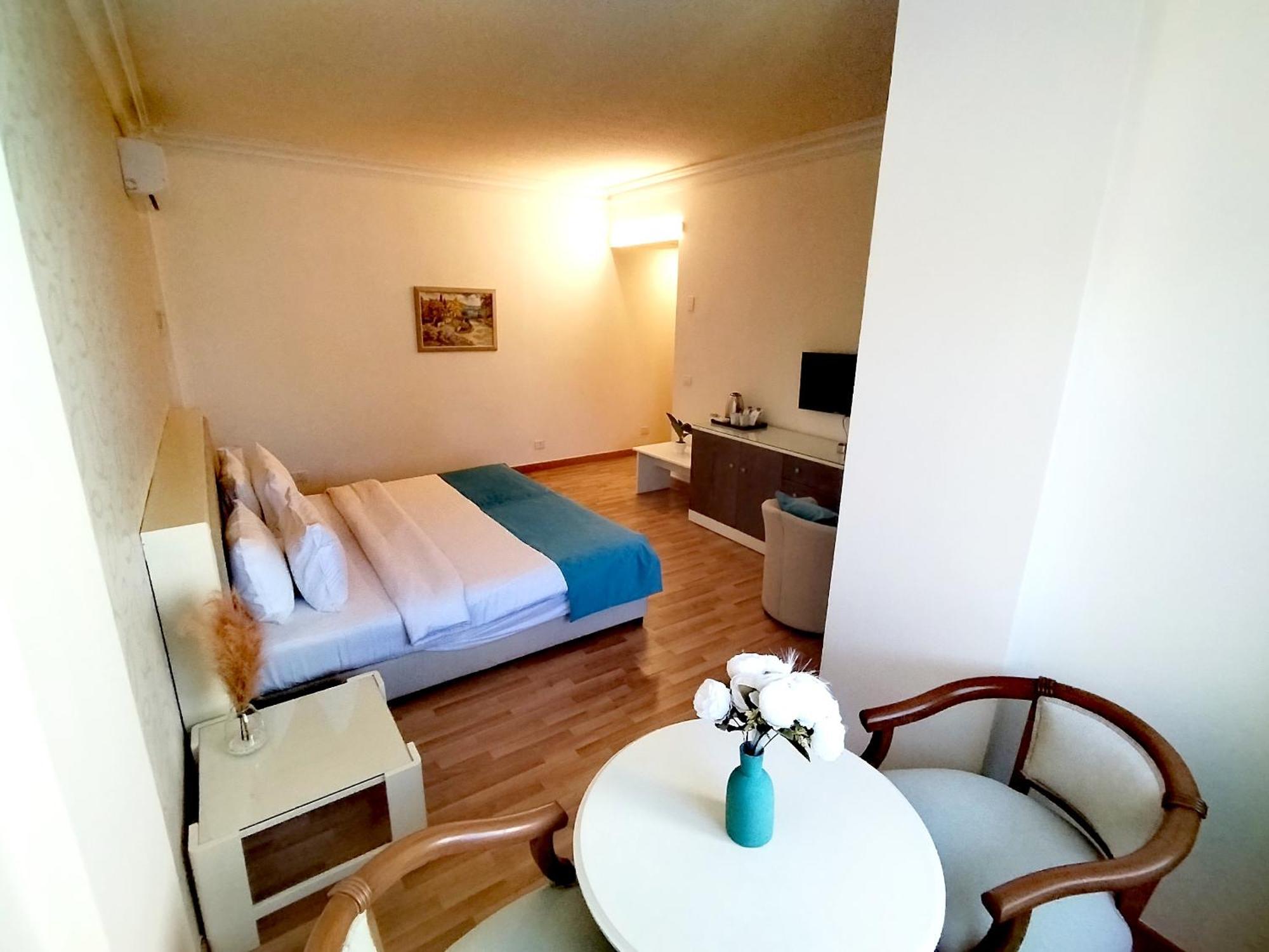 Hotel Mediterranée Beyrouth Extérieur photo